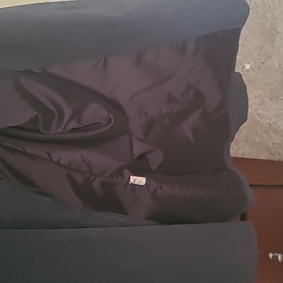 Express Design Studio Suit - Picture 4 of 7